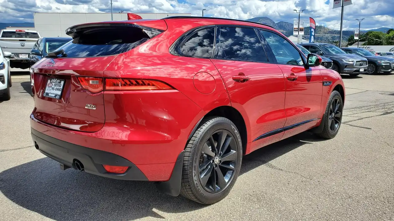 Jaguar F-Pace снимка Jaguar F-Pace