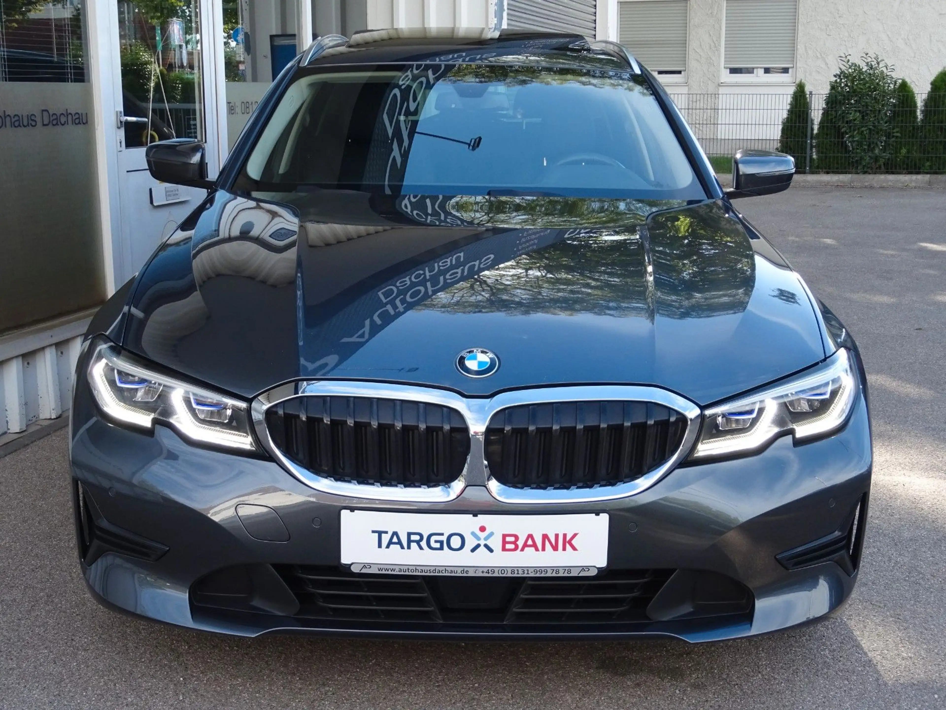 BMW 320 d Touring Standh. Navi Leder Laser ACC Pano — photo 2