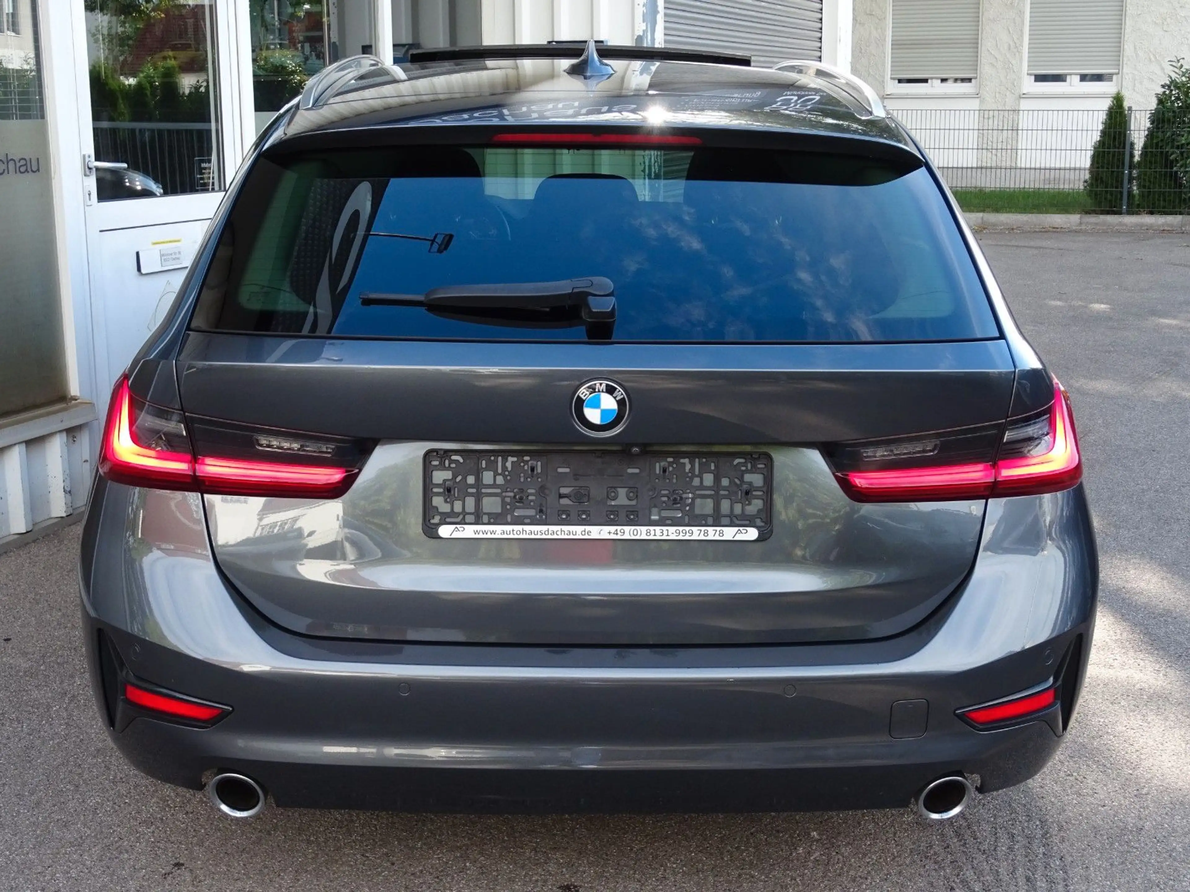BMW 320 d Touring Standh. Navi Leder Laser ACC Pano — photo 5