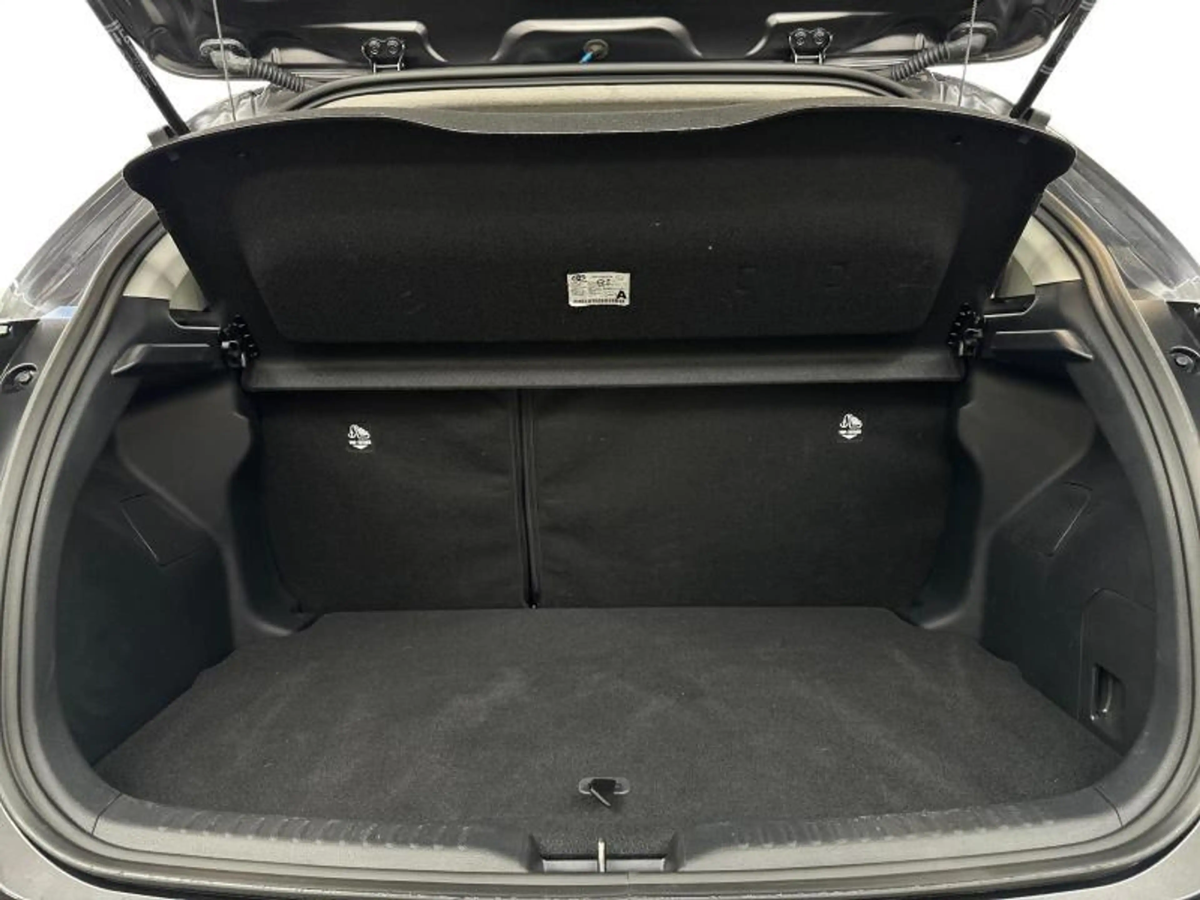Toyota Yaris Dynamic — photo 9