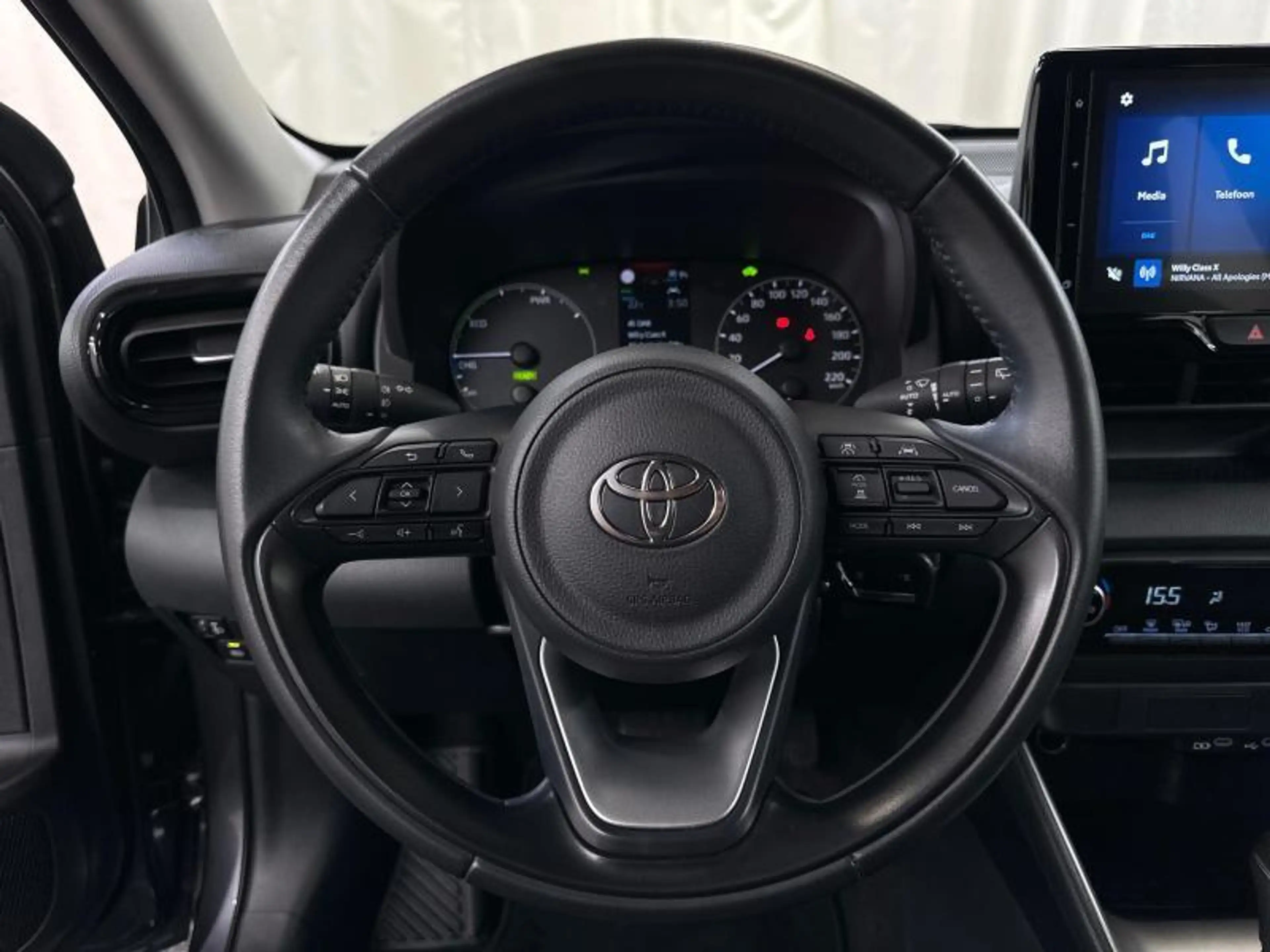 Toyota Yaris Dynamic — photo 20
