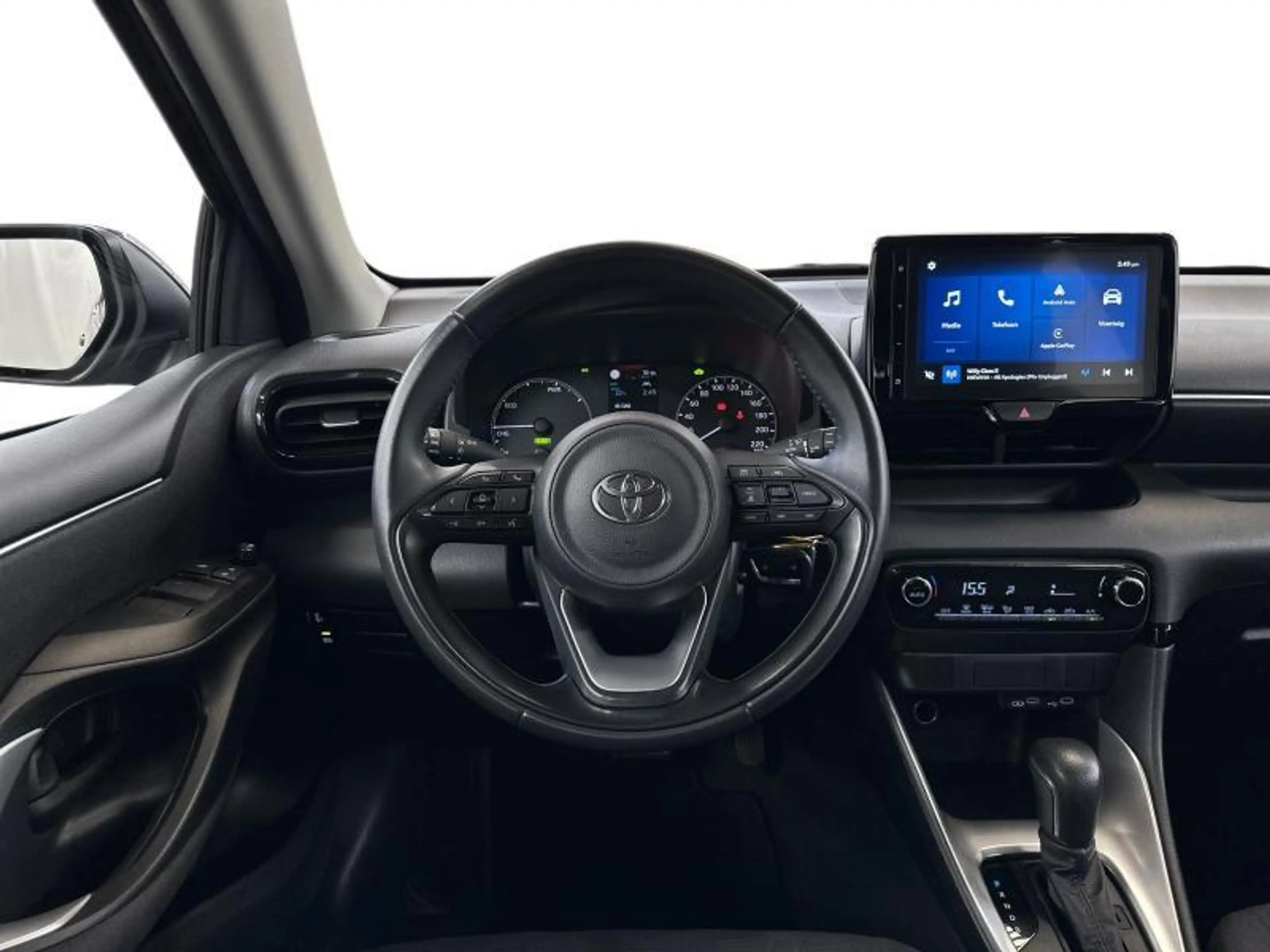 Toyota Yaris Dynamic — photo 8