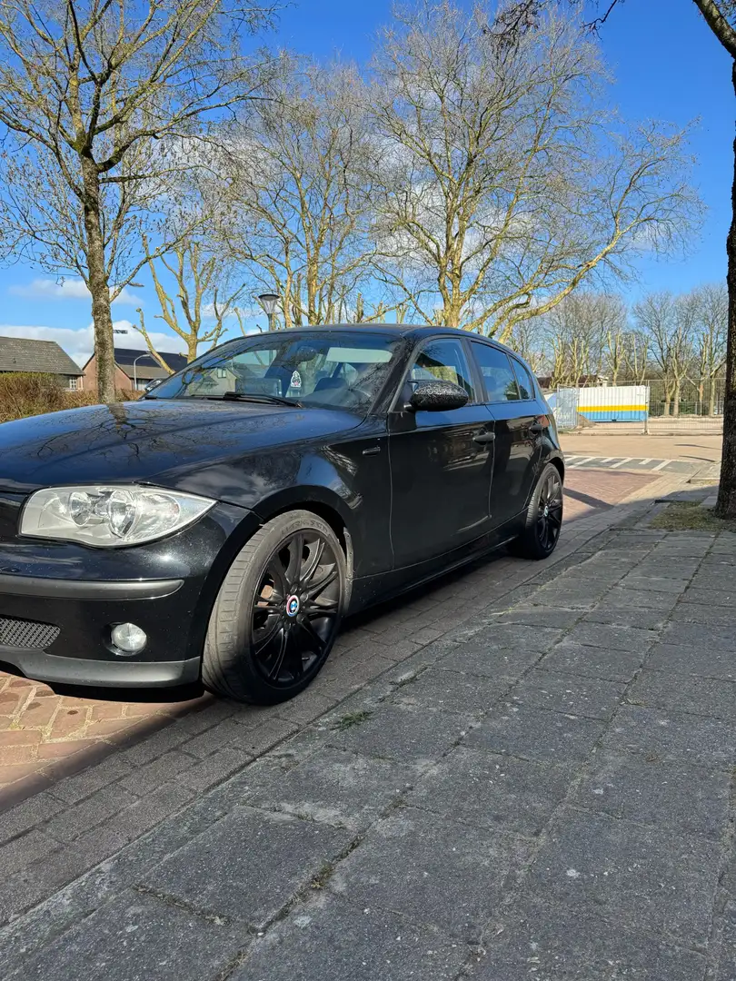 BMW 116 116i Zwart - 1