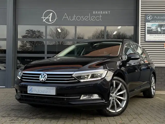 Volkswagen Passat Variant 1.5 TSI Highline DSG Navi Camera