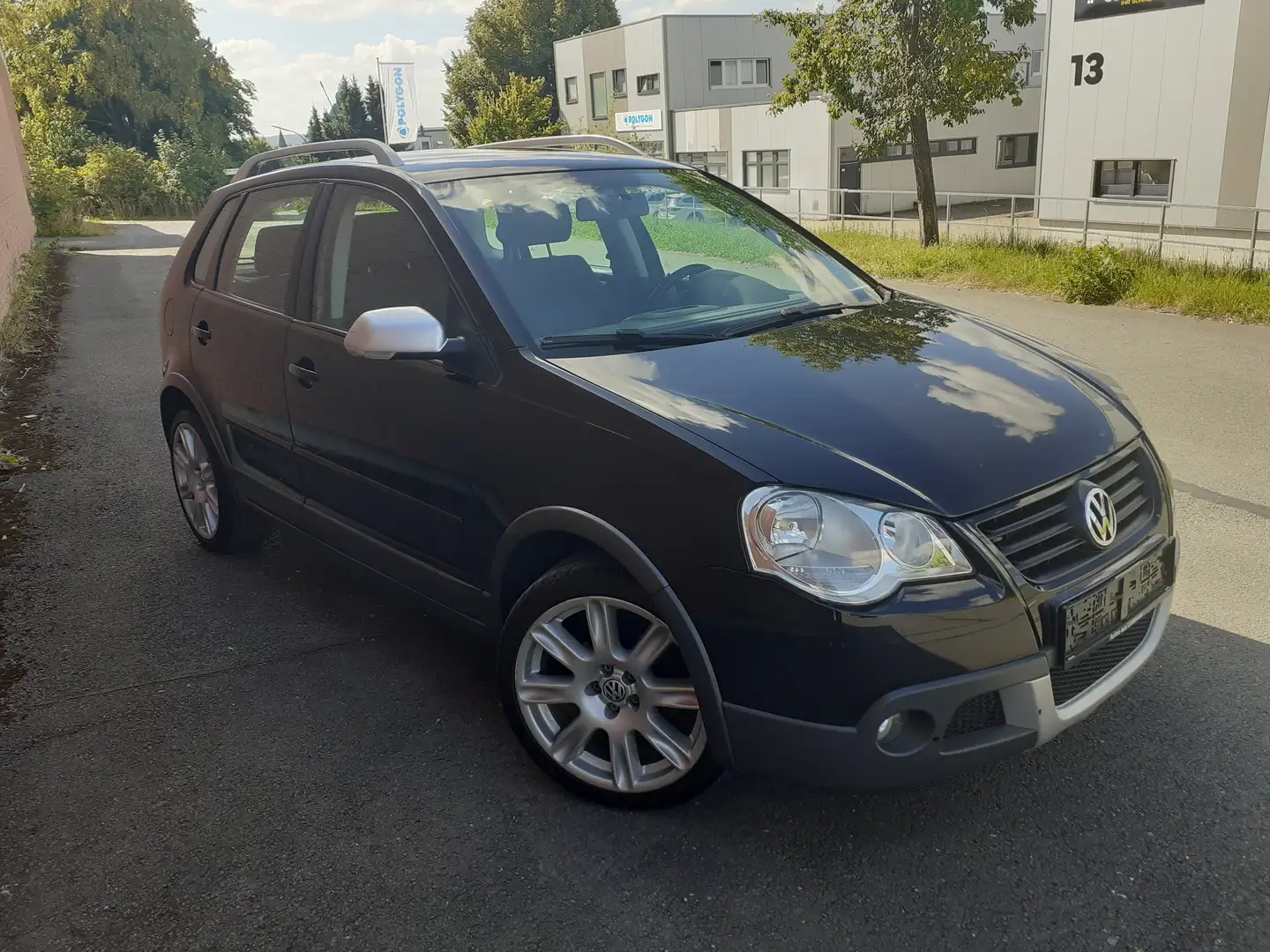 Volkswagen Polo Cross Cross Polo 1.4  80 PS mit 4-Zylinder Motor Schwarz - 1