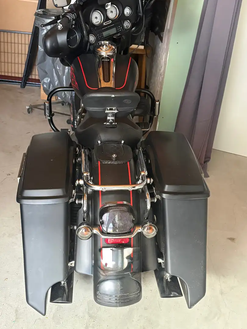 Harley-Davidson Street Glide Flhxi Černá - 2