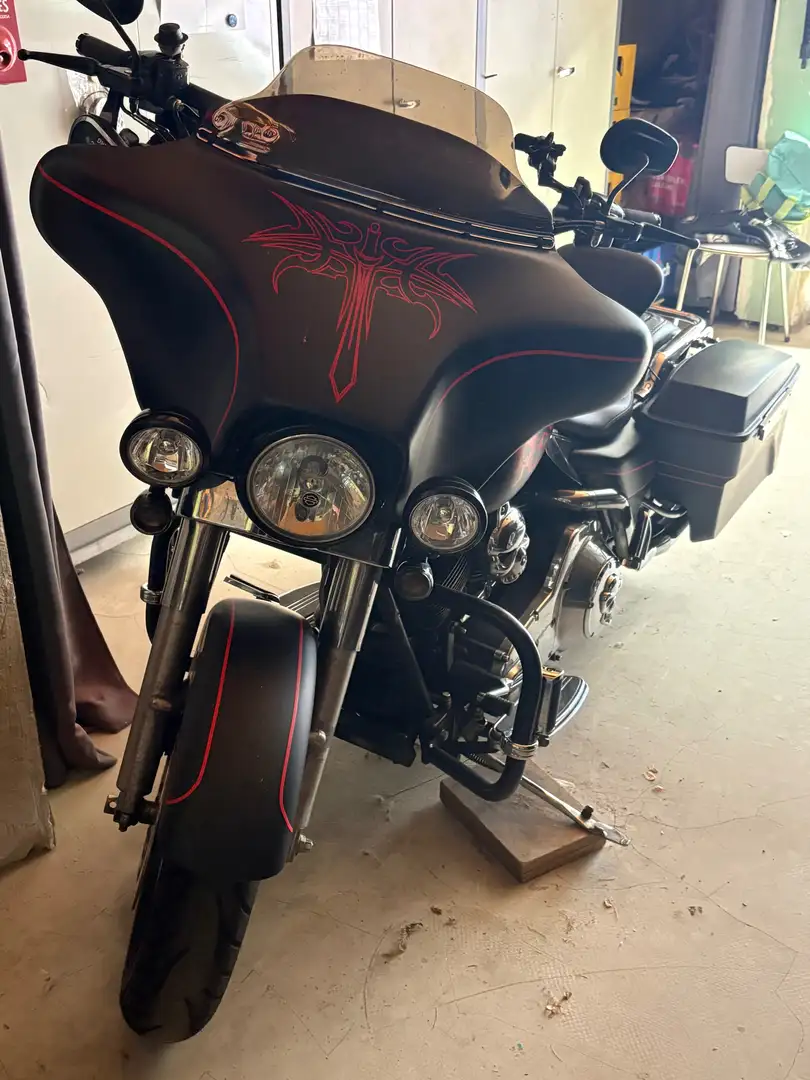 Harley-Davidson Street Glide Flhxi Černá - 1