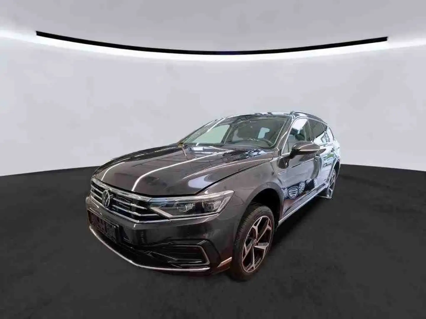 Volkswagen Passat Variant GTE IQ.DRIVE 218PS PHEV DSG LEDER+MATRIX+KEYLESS+M Grau - 2