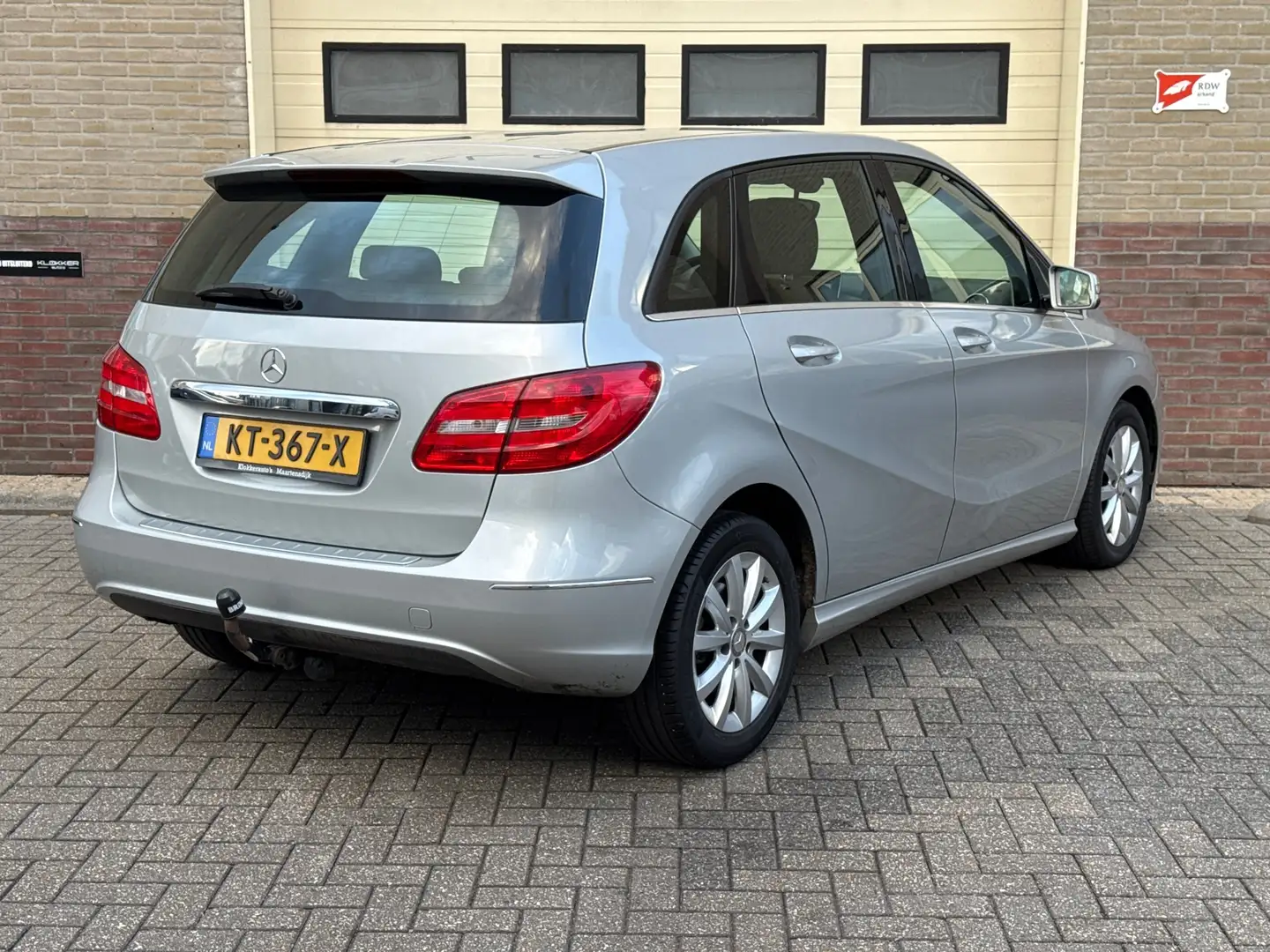 Mercedes-Benz B 180 Ambition Airco | Navi | Dealer ondh. Grijs - 2