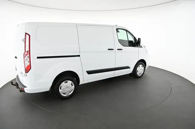 Ford Transit Custom view 4