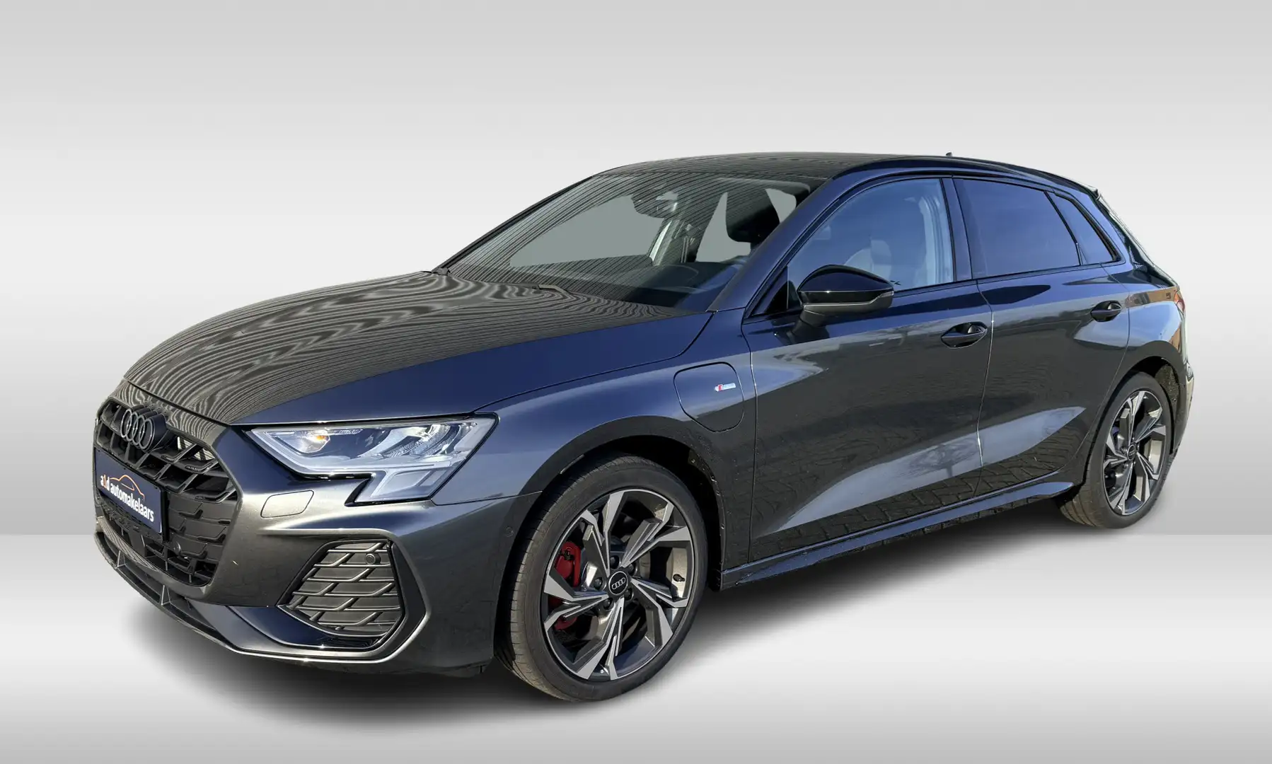 Audi A3 Sportback 45 TFSI e S edition Competition 200kW Au Grijs - 1