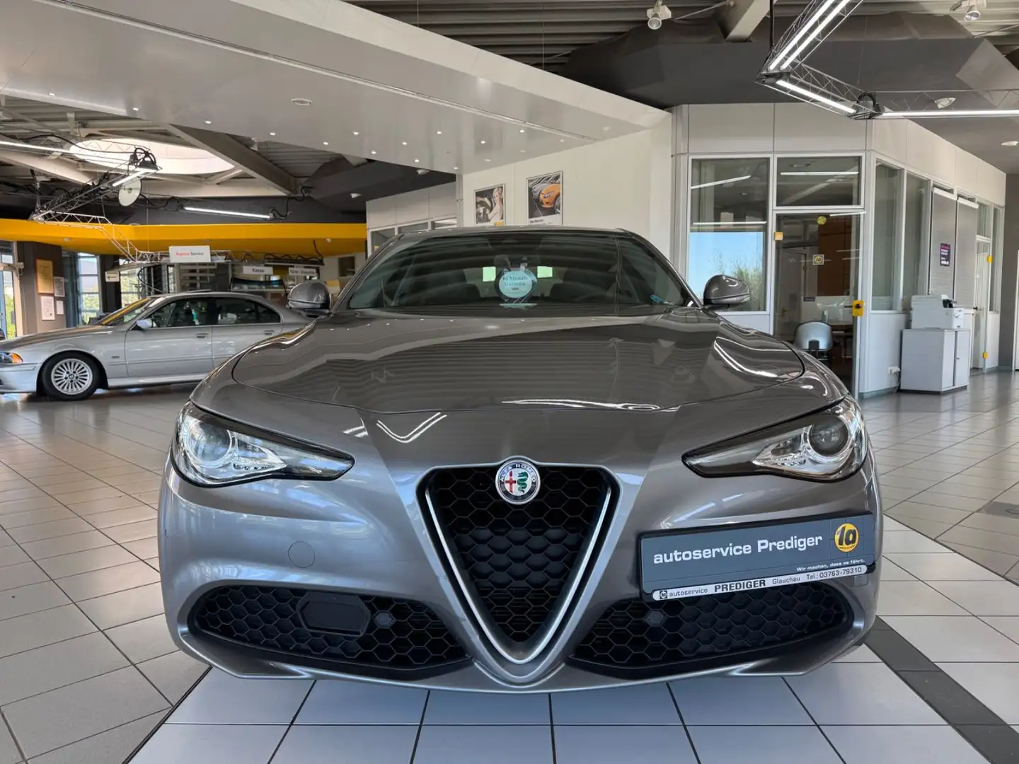 Alfa Romeo Giulia Super*AUTOMATIK*Bi-Xenon*KAMERA* - 2