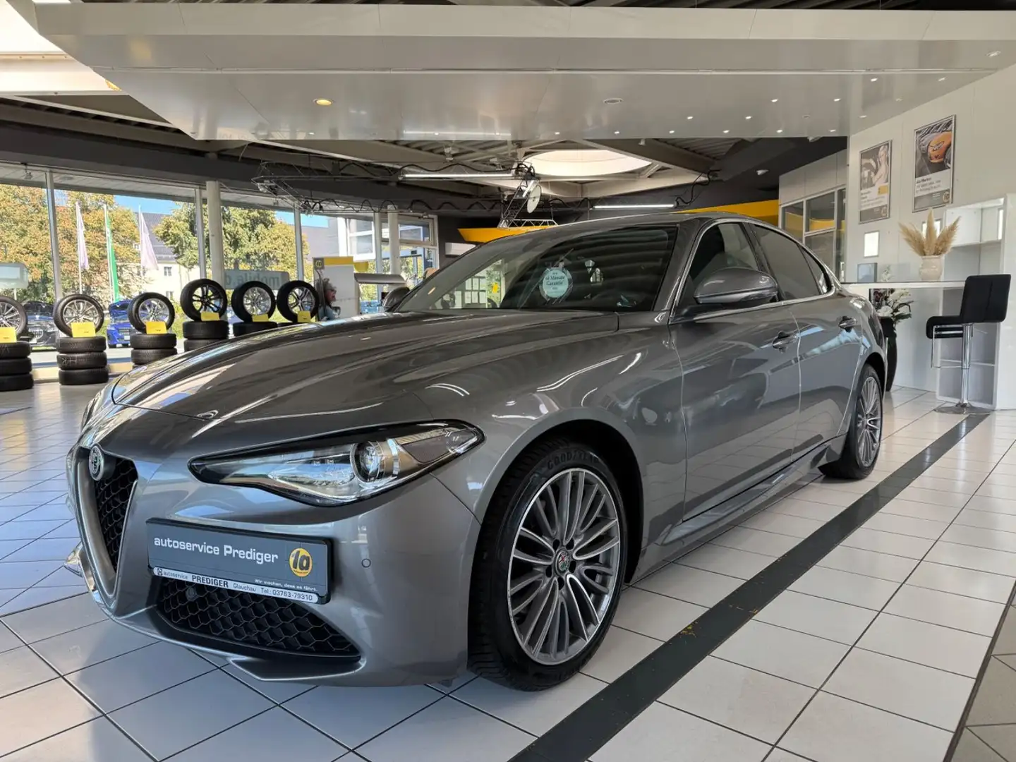 Alfa Romeo Giulia Super*AUTOMATIK*Bi-Xenon*KAMERA* - 1