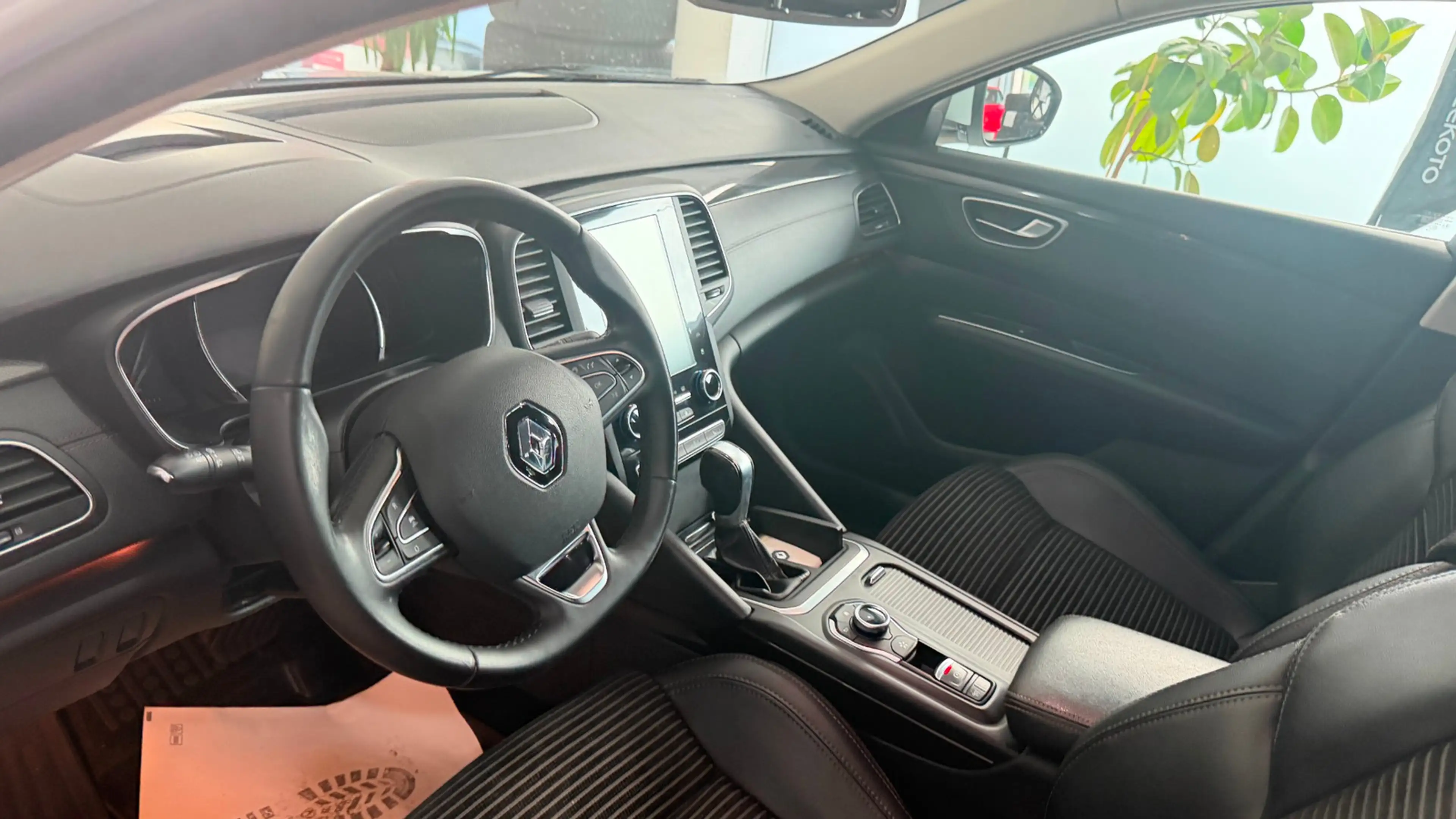 Renault Talisman Grandtour Business Edition — photo 11