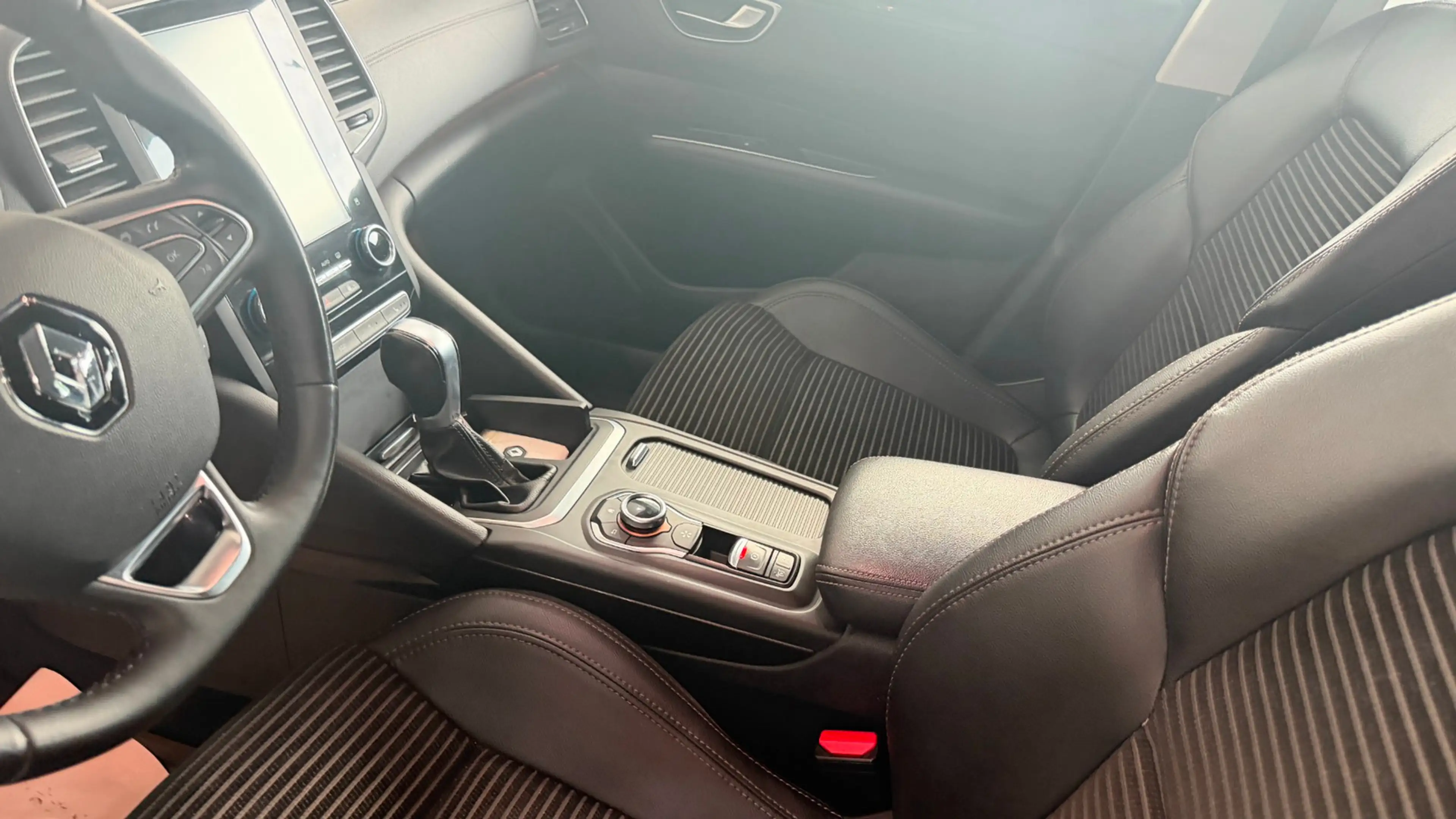 Renault Talisman Grandtour Business Edition — photo 15
