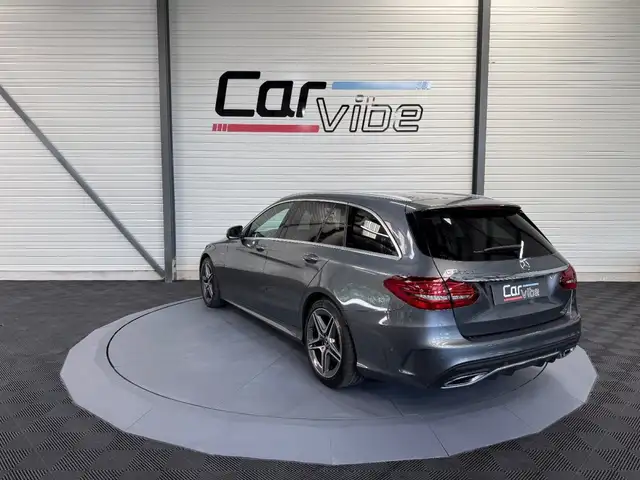Mercedes-Benz C-Class view 3