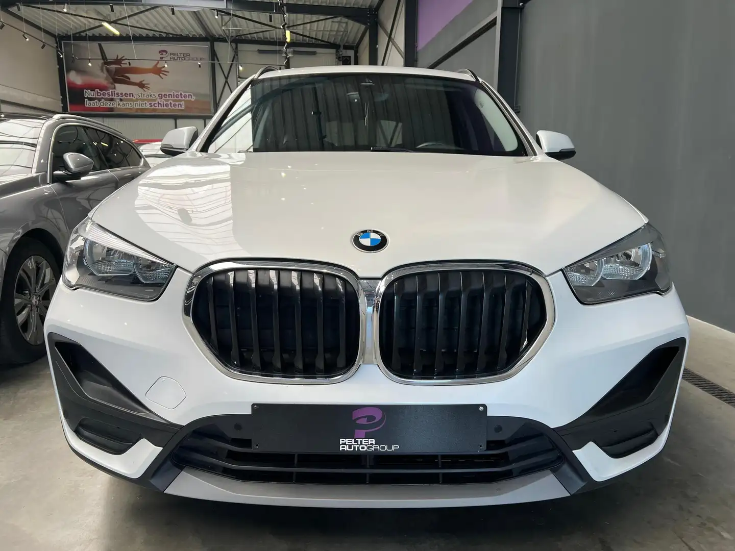 BMW X1 1.5 dA Automaat FULL Wit - 2