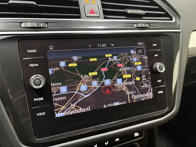 Volkswagen Tiguan view 17