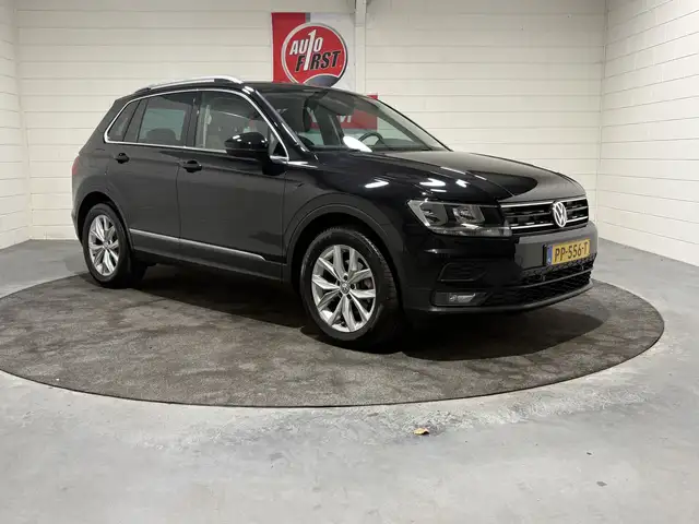 Volkswagen Tiguan view 6