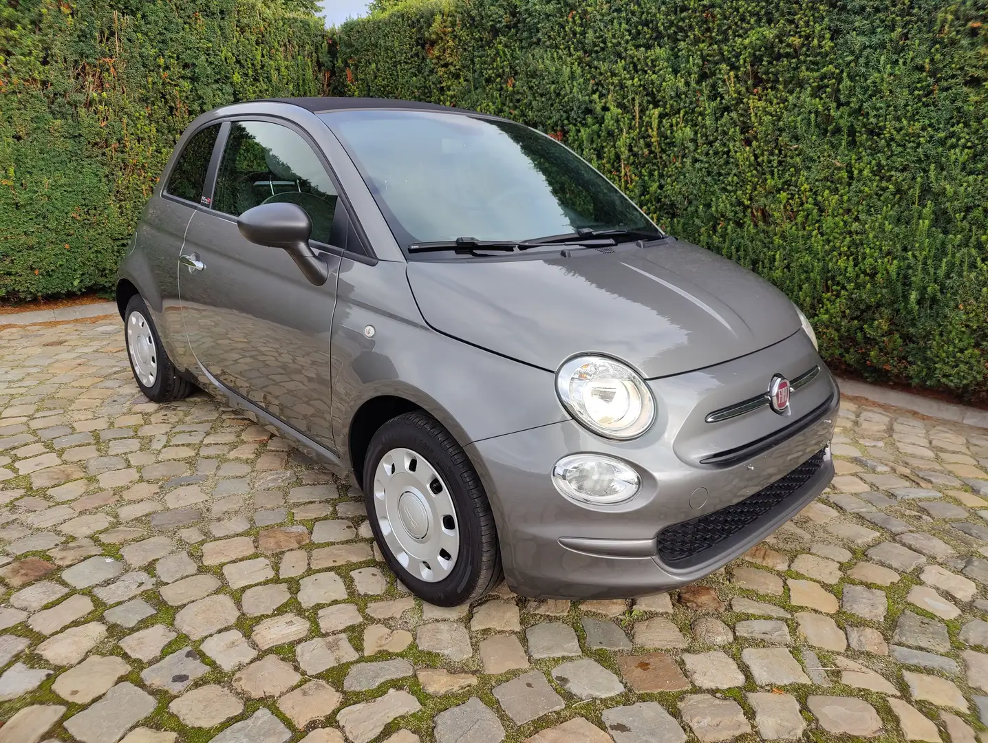 Fiat 500C 1.0i MHEV Pop Grijs - 1