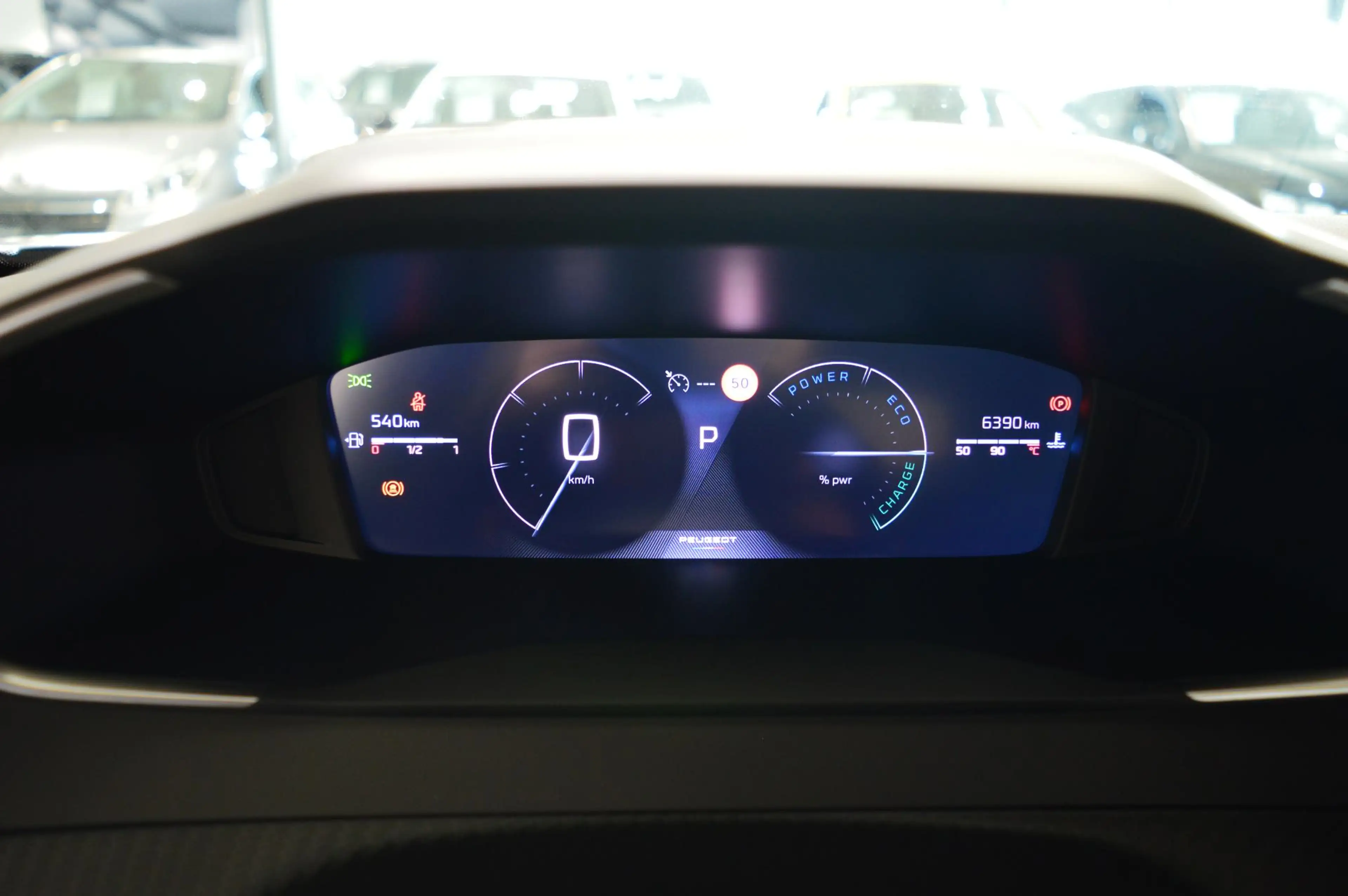 Peugeot 2008 100 Allure | Navigatie | Climate control | Apple C — photo 12
