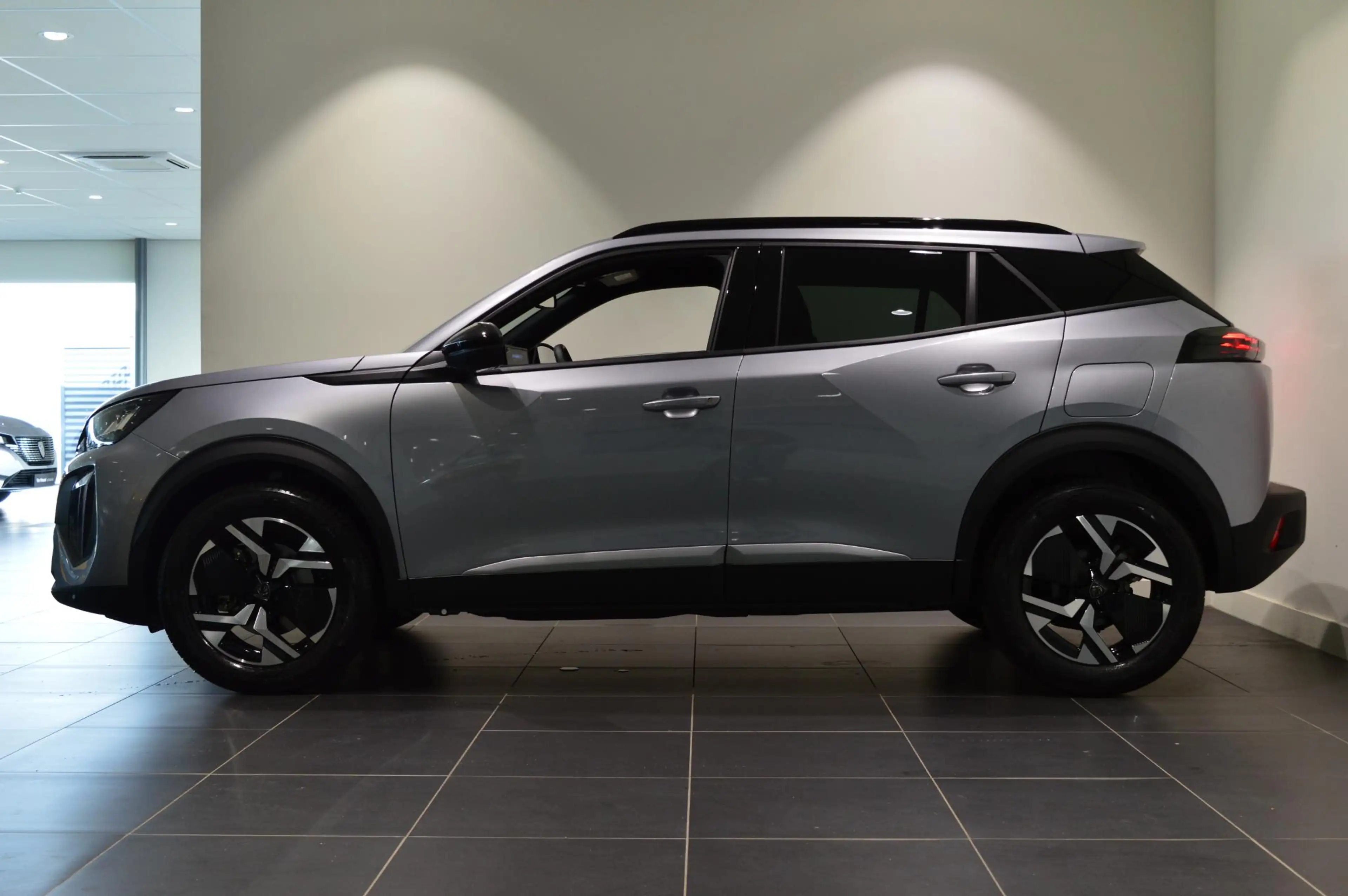 Peugeot 2008 100 Allure | Navigatie | Climate control | Apple C — photo 4
