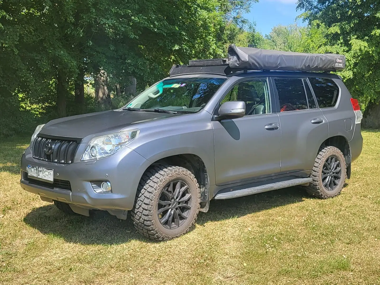 Toyota Land Cruiser 3.0 D-4D Automatik 60 Anniversary Gris - 1