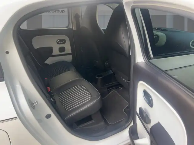 Renault Twingo view 9