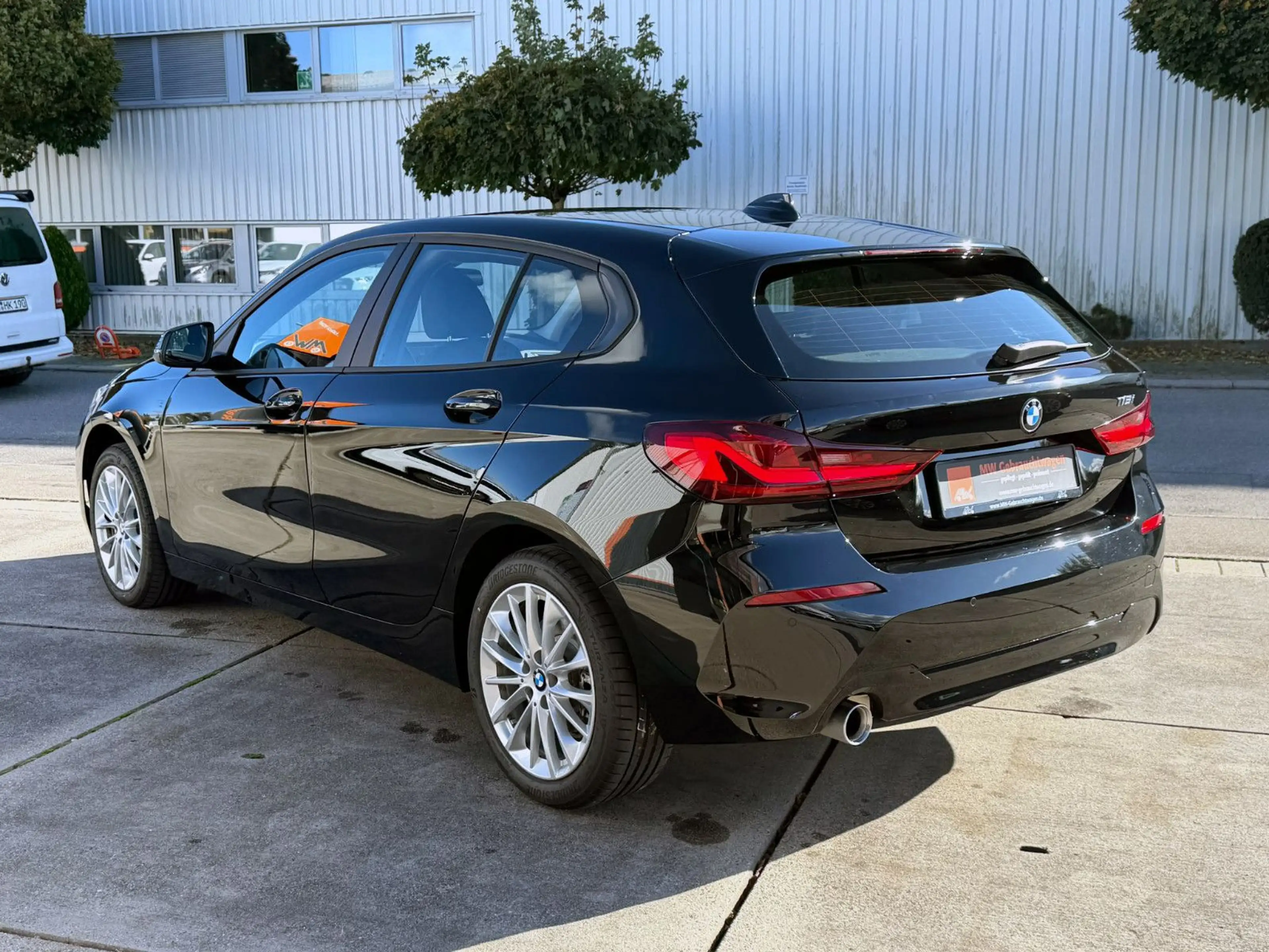 BMW 116 i Steptronic NAVI LED PDC SHZ TEMP. CARPLAY — photo 15
