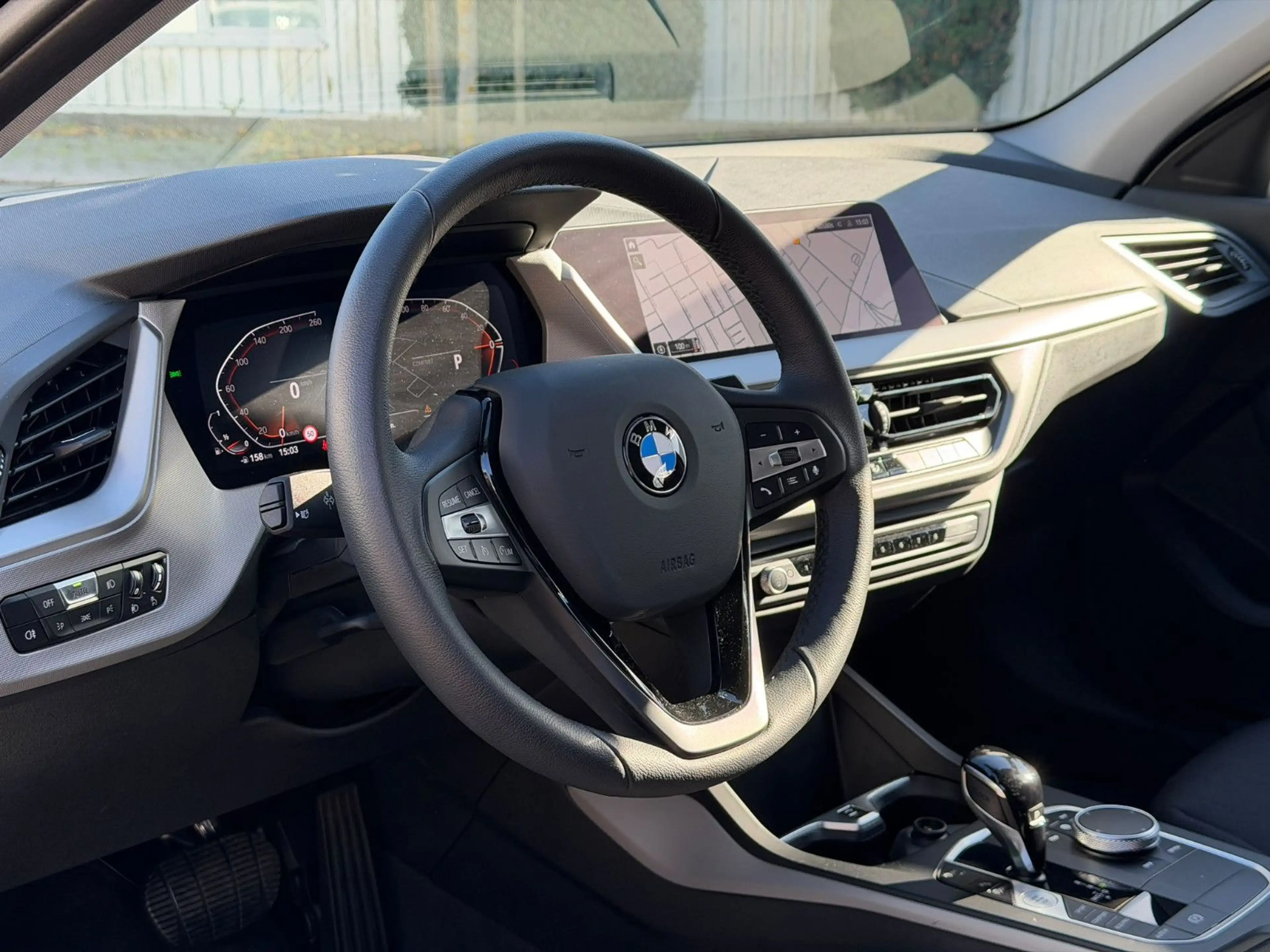 BMW 116 i Steptronic NAVI LED PDC SHZ TEMP. CARPLAY — photo 7