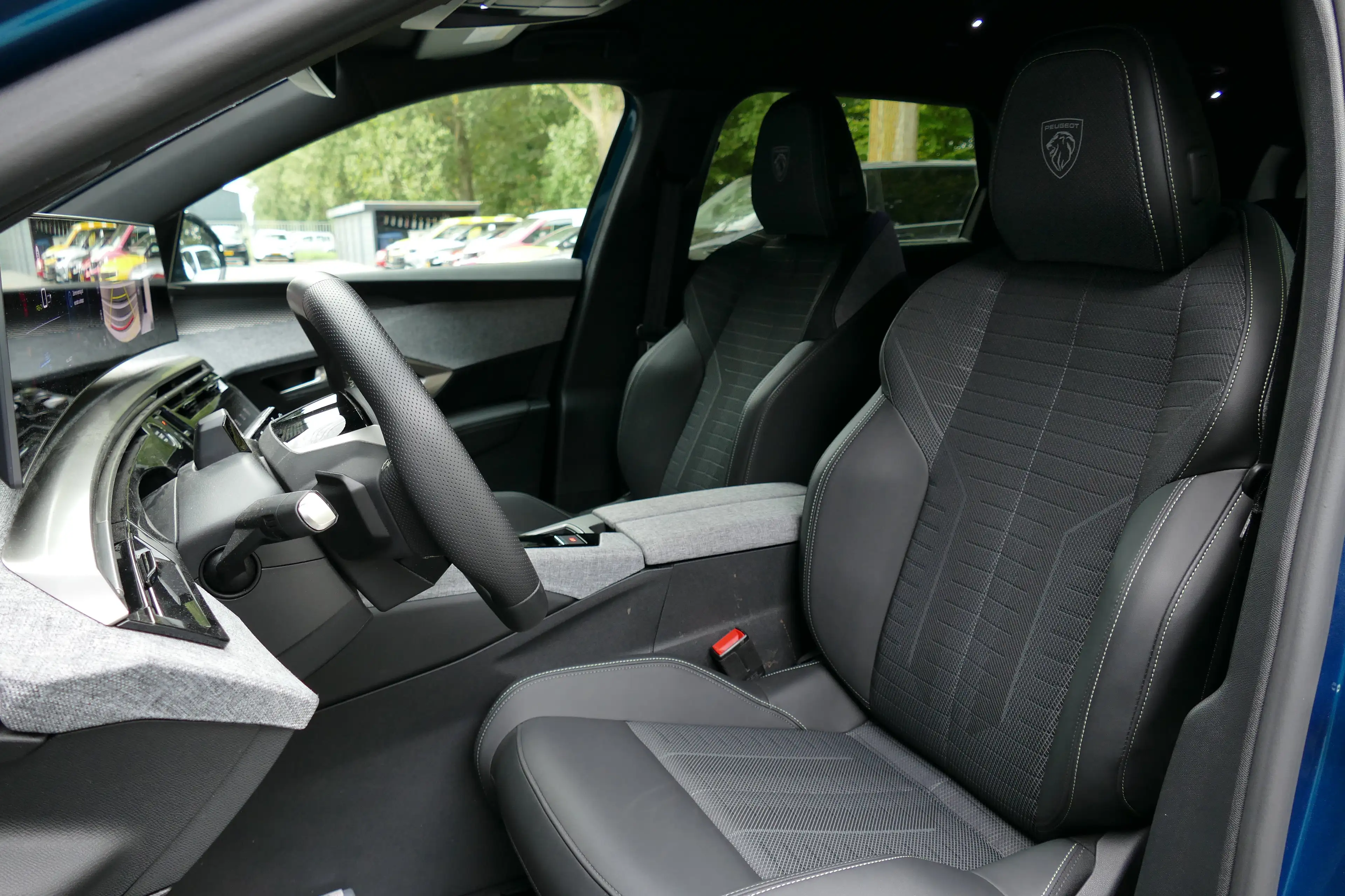 Peugeot 5008 e-5008 73KWH 210PK 7-ZITS GT AVANTAGE / CAMERA V+A — photo 18
