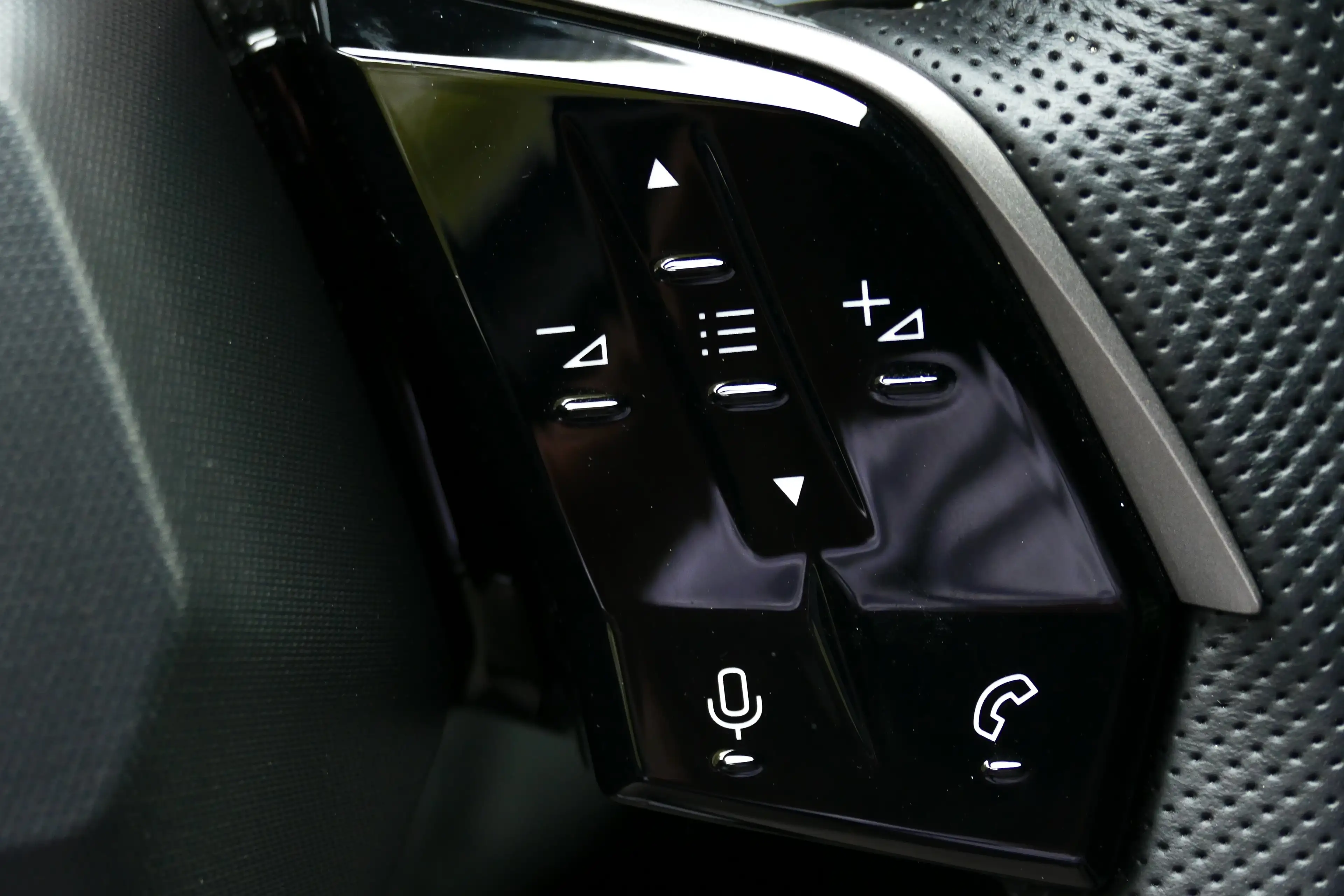 Peugeot 5008 e-5008 73KWH 210PK 7-ZITS GT AVANTAGE / CAMERA V+A — photo 24