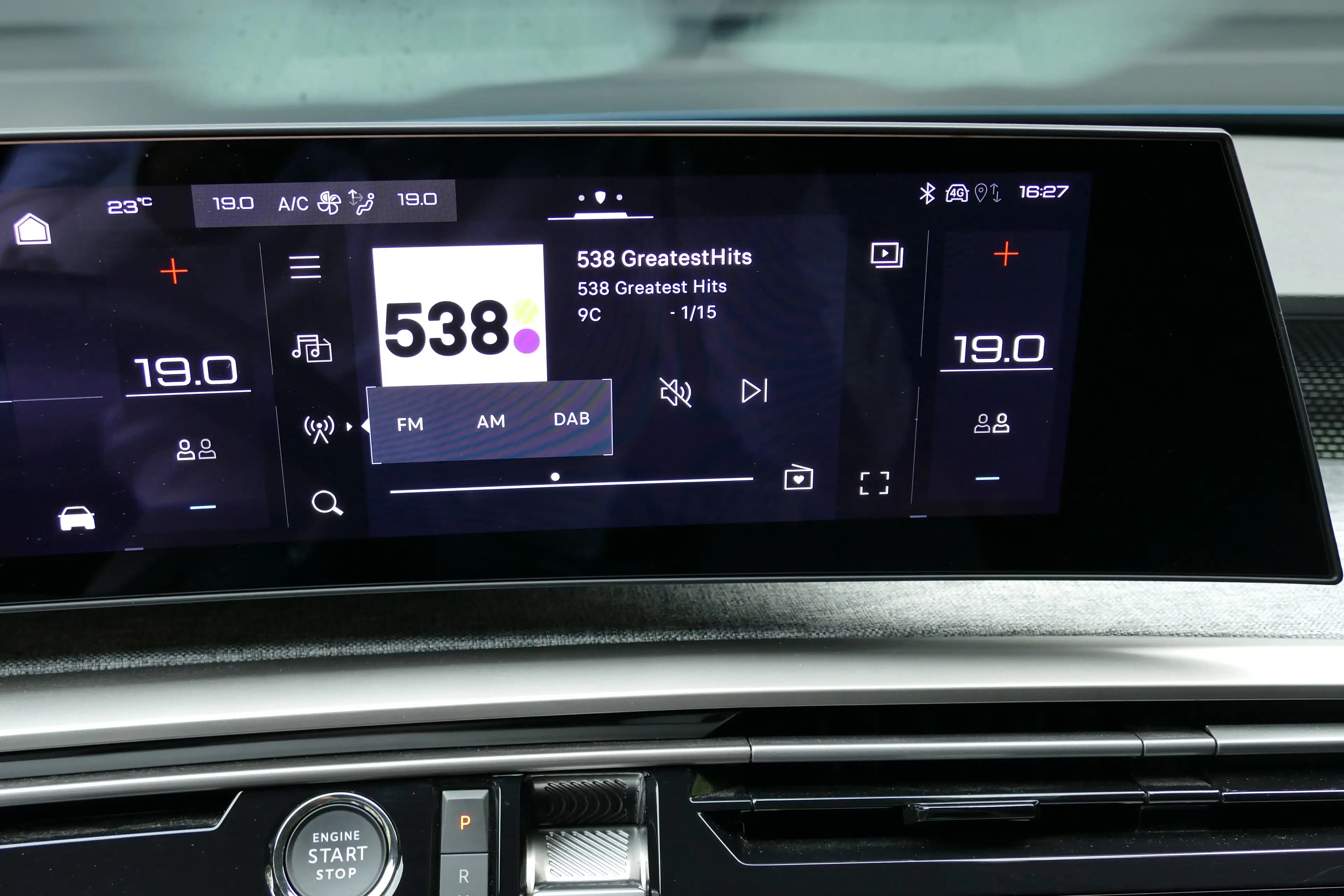 Peugeot 5008 e-5008 73KWH 210PK 7-ZITS GT AVANTAGE / CAMERA V+A — photo 32