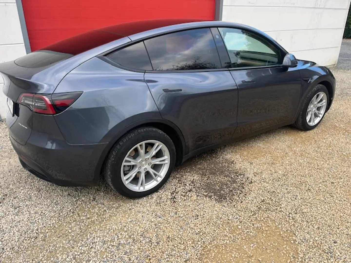 Tesla Model Y Model Y Long Range Dual Motor AWD - 2