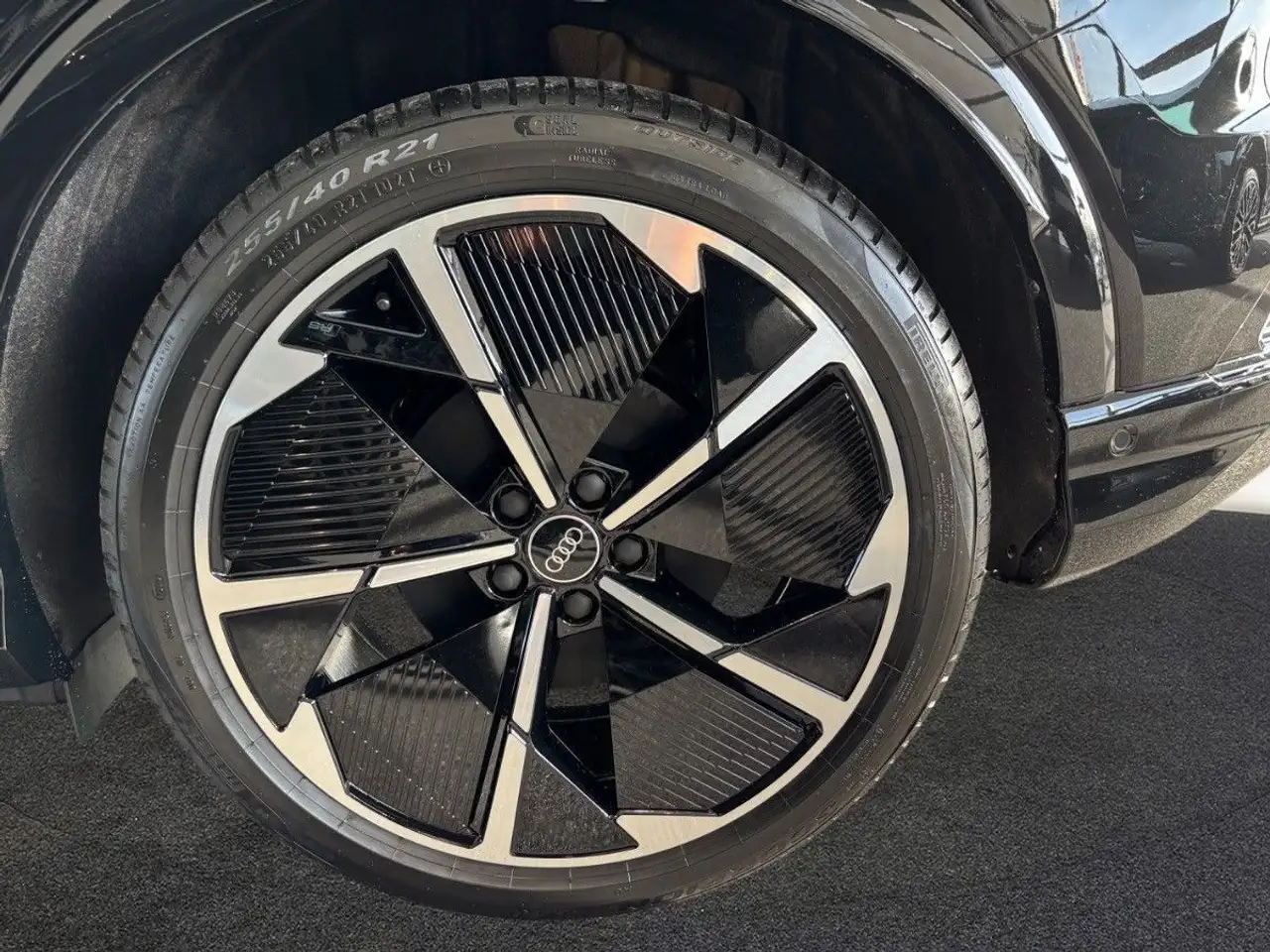 Audi Q4 e-tron Q4 Sportback 45 e-tron quattro 210 kW 13