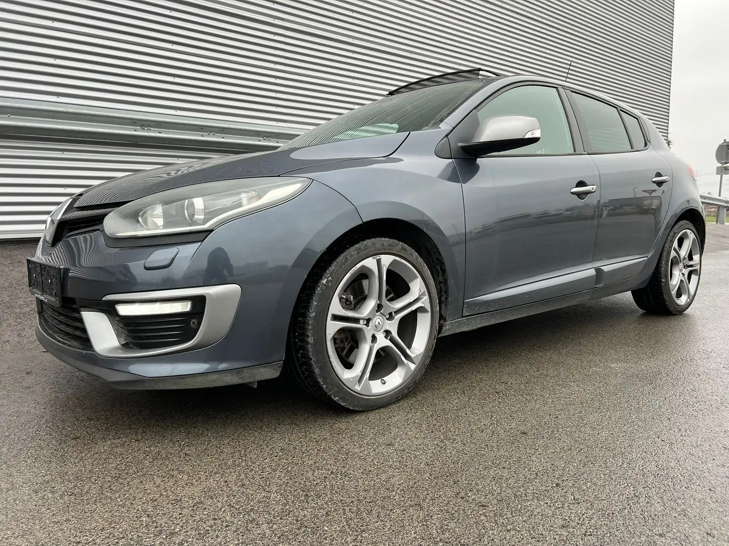 Renault Megane GT-Line TCe 220 ID:102 Grau - 2