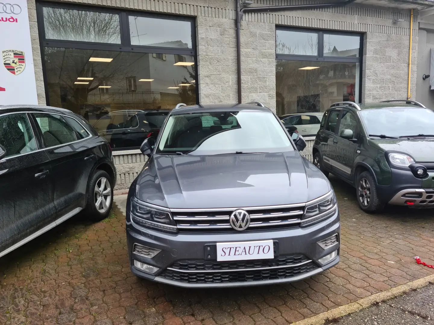 Volkswagen Tiguan Tiguan 2.0 tdi Advanced 4motion 150cv dsg Gris - 1