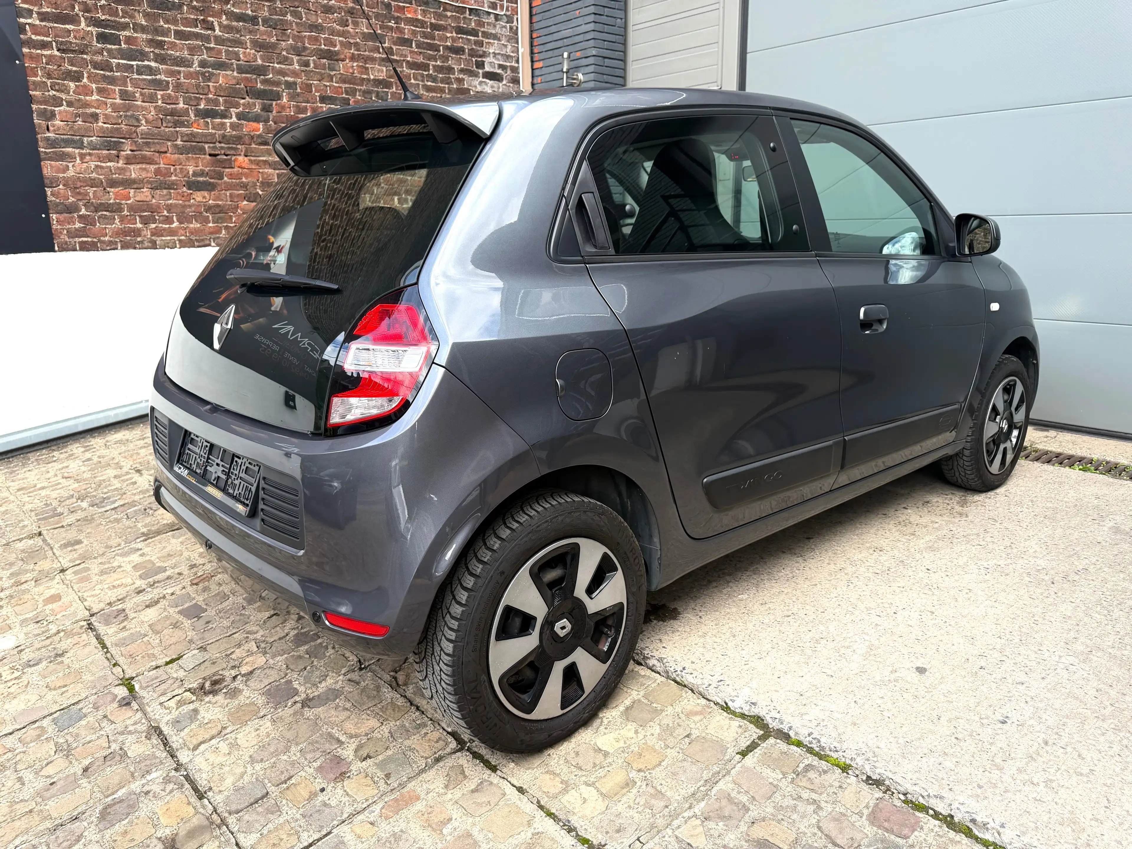 Renault Twingo Twingo 1.0i SCe Intens S — photo 6