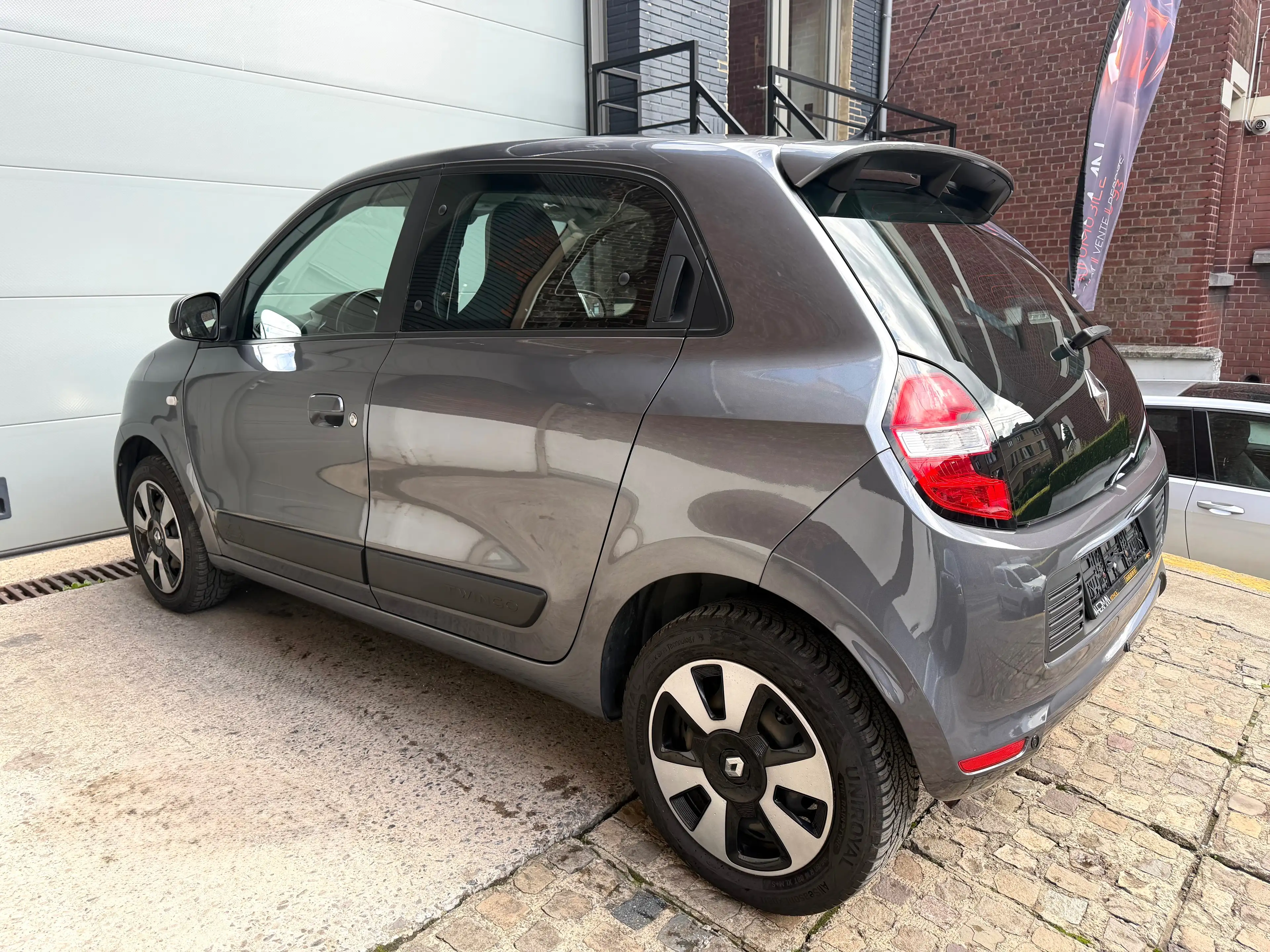 Renault Twingo Twingo 1.0i SCe Intens S — photo 4