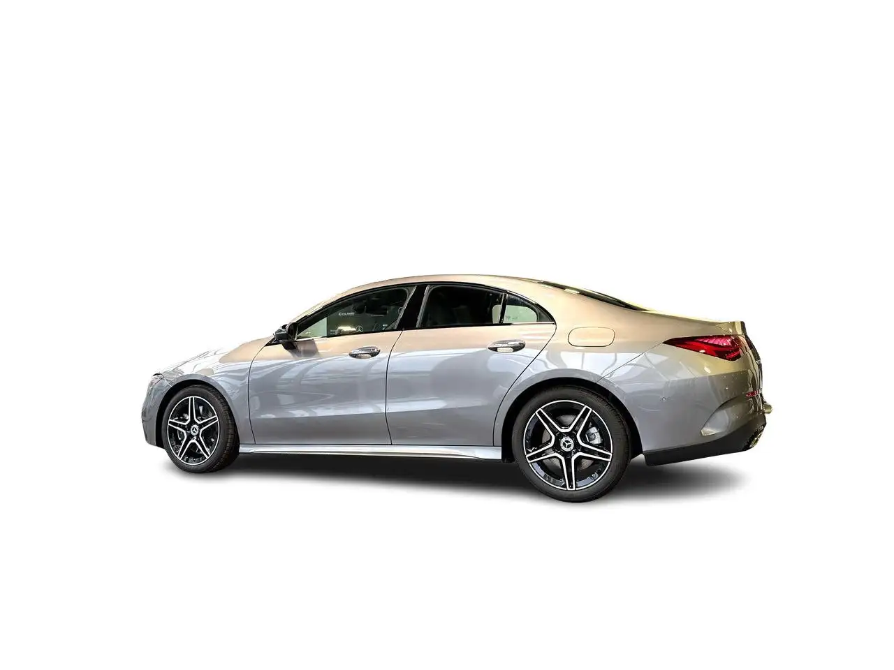 Mercedes-Benz CLA снимка Mercedes-Benz CLA