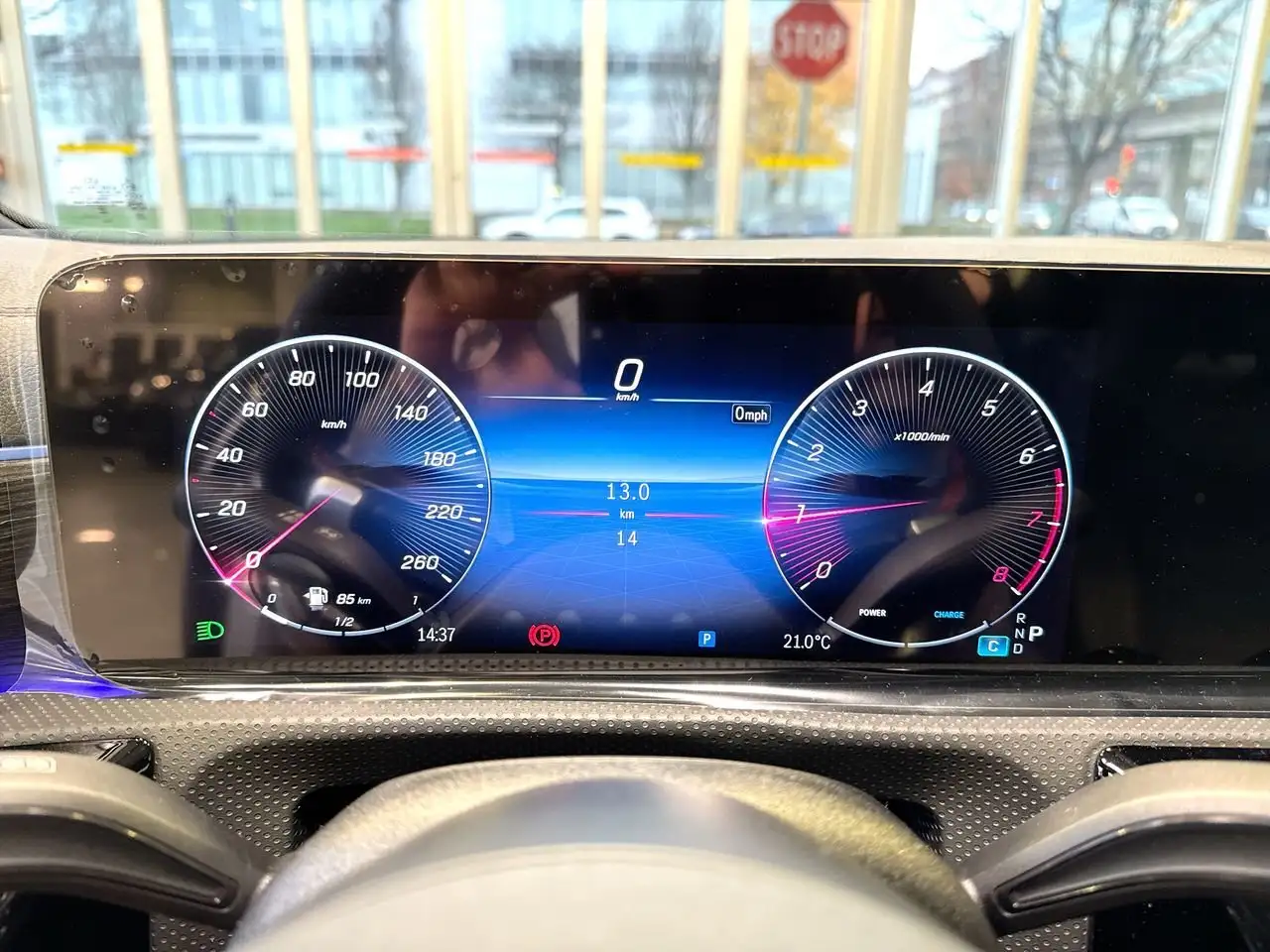 Mercedes-Benz CLA снимка Mercedes-Benz CLA