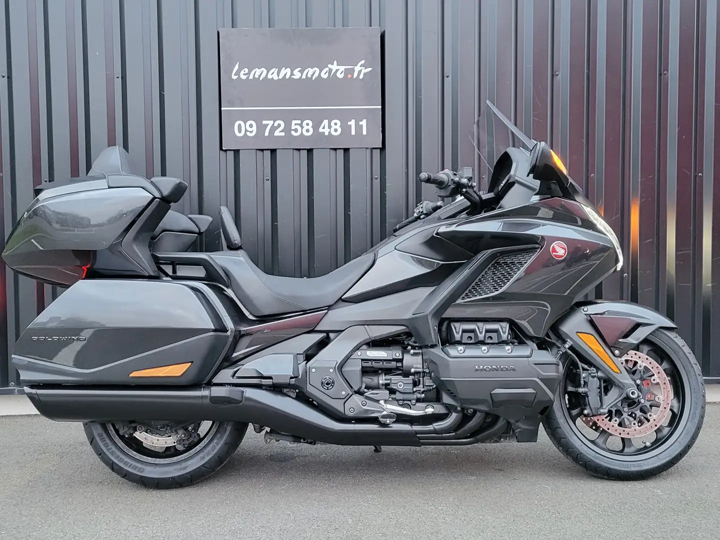 Honda Gold Wing Negro - 1