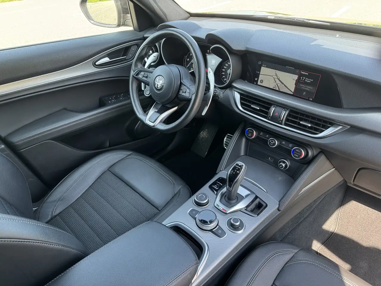 Alfa Romeo Stelvio 2022 — фото 12