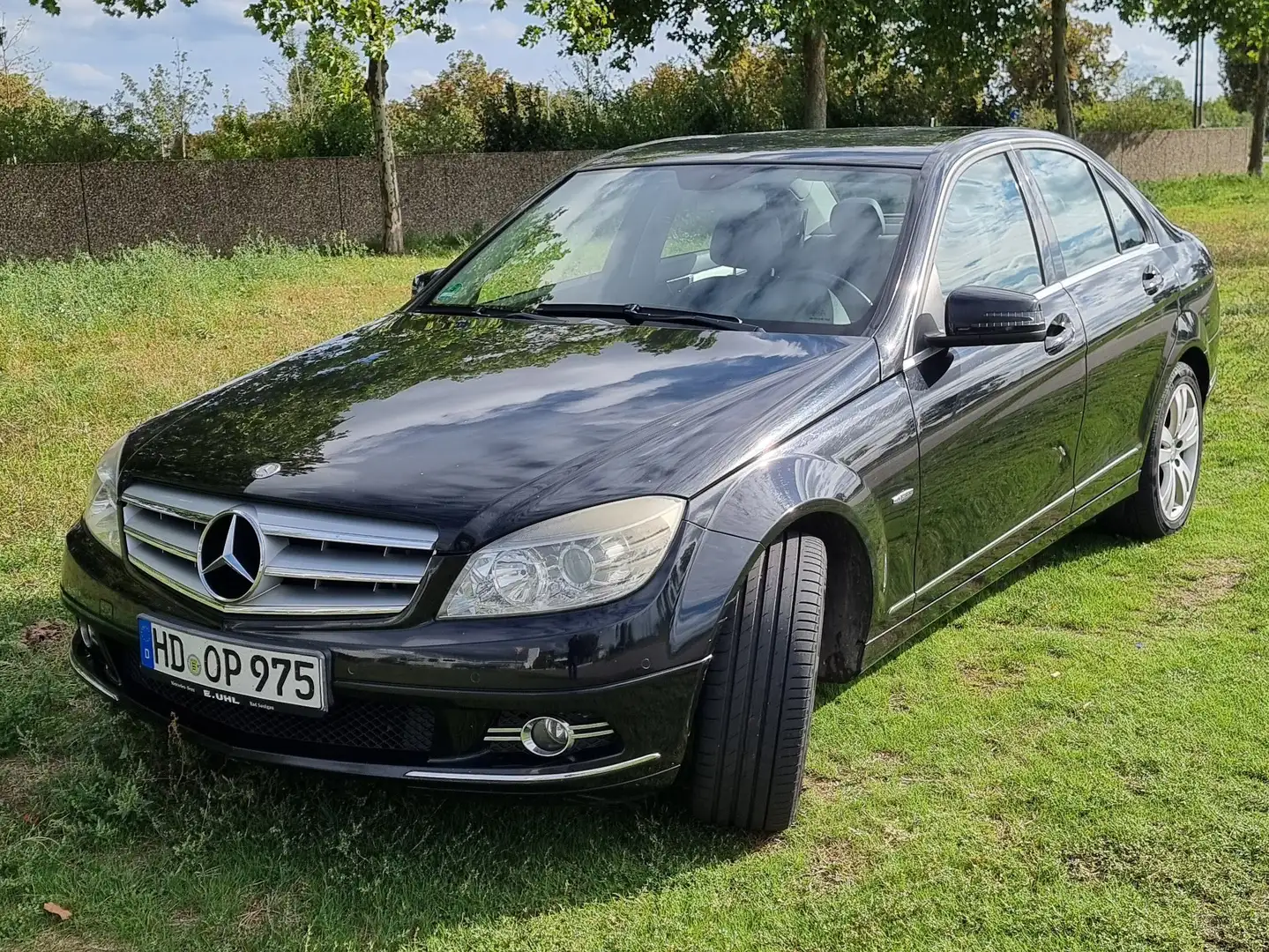 Mercedes-Benz C 180 C 180 CGI Avantgarde BlueEfficiency Avantgarde Schwarz - 1