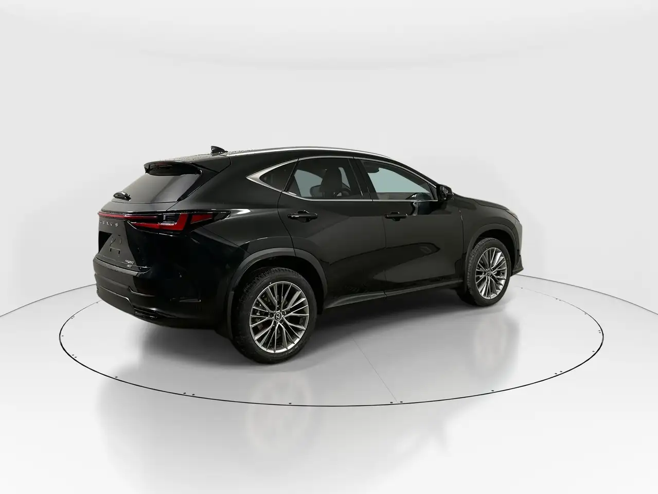 Lexus NX снимка Lexus NX