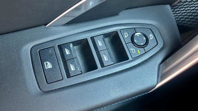 BMW X2 SDrive20i M Edition Alcantara / Navi / CAM / LED/ — photo 30