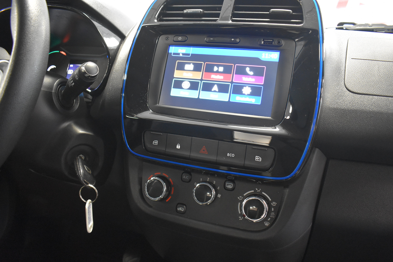 Dacia Spring Comfort Plus Navi Kamer PDC Temp1-Hand