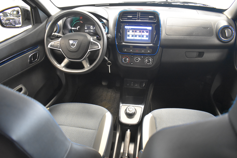 Dacia Spring Comfort Plus Navi Kamer PDC Temp1-Hand — photo 6