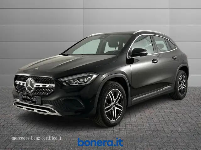 Mercedes-Benz Gla main image