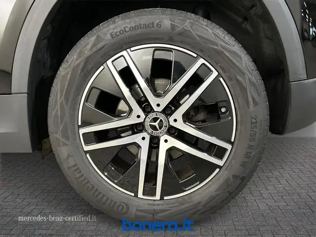 Mercedes-Benz Gla view 18